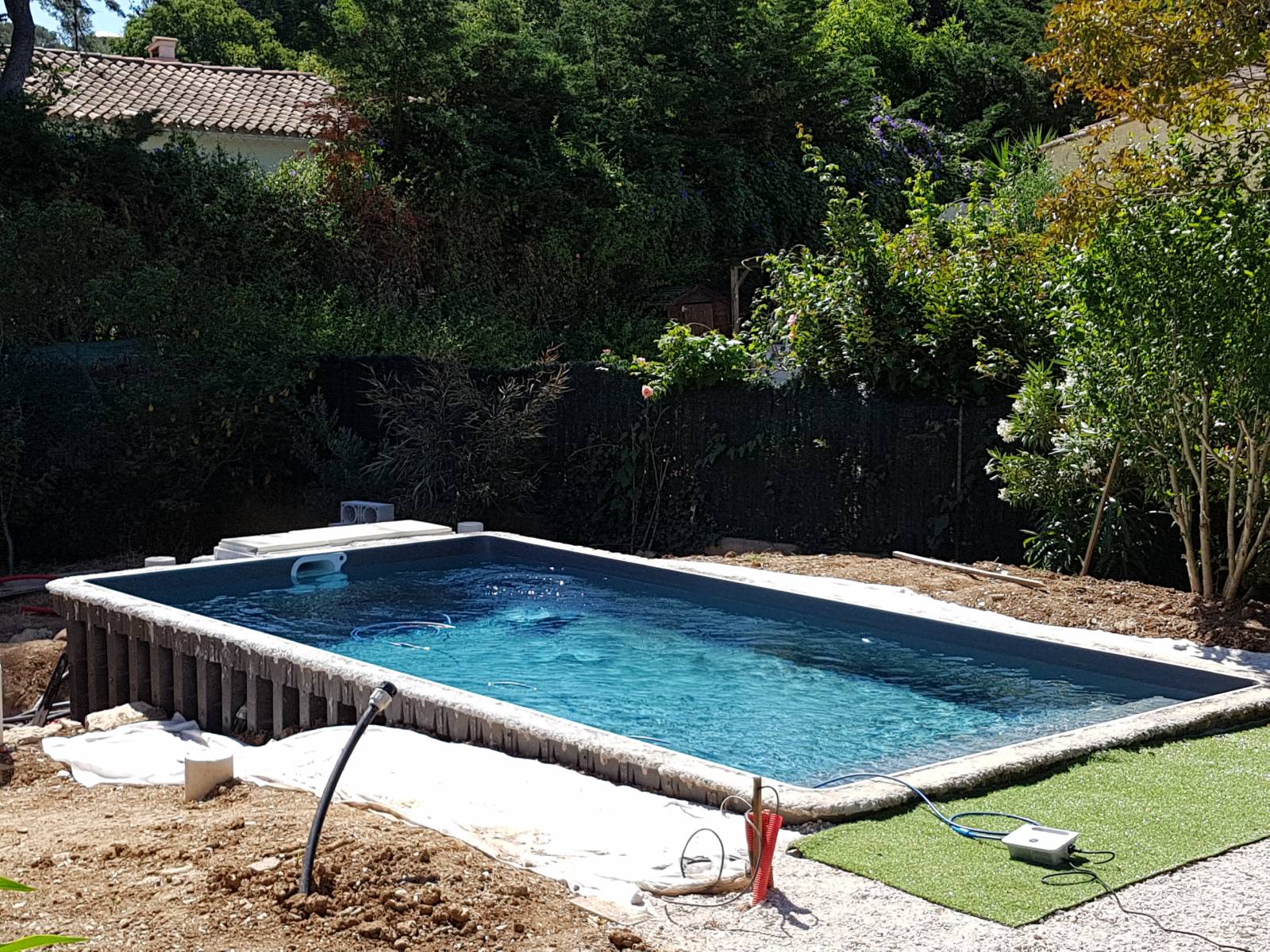 mini piscine en attente de réalisation des plages