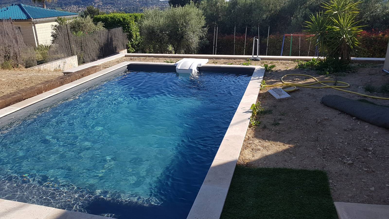 piscine avec filtration en cavalier ,idéal rénovation