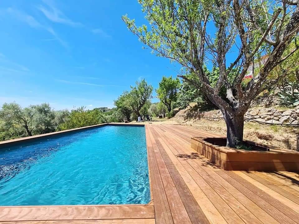 couloir de nage 12x4m gris foncé