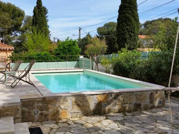 Piscine 7x3.50 m sable Desjoyaux Sanary sur mer